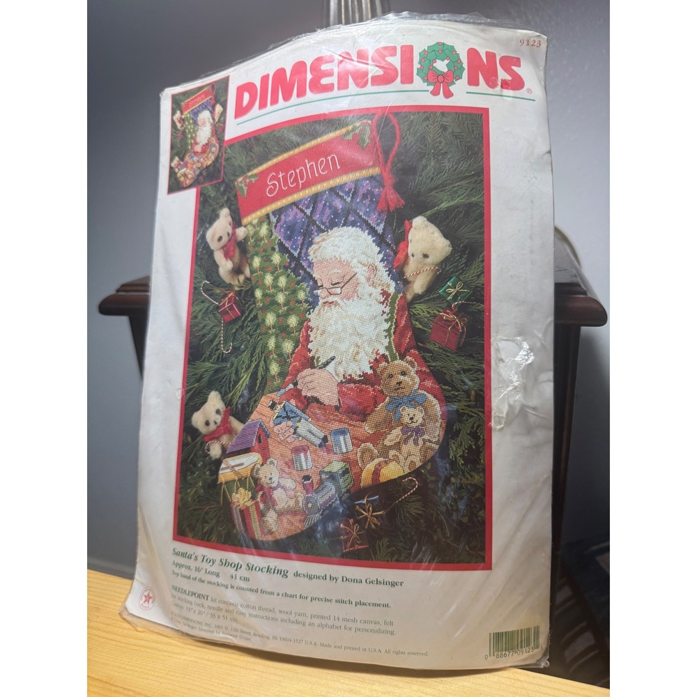 Dimensions 9123 Santa's Toy Shop Needlepoint Kit Dona Gelsinger 2000 RARE